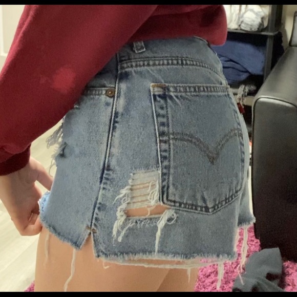 Levi shorts - Picture 3 of 5